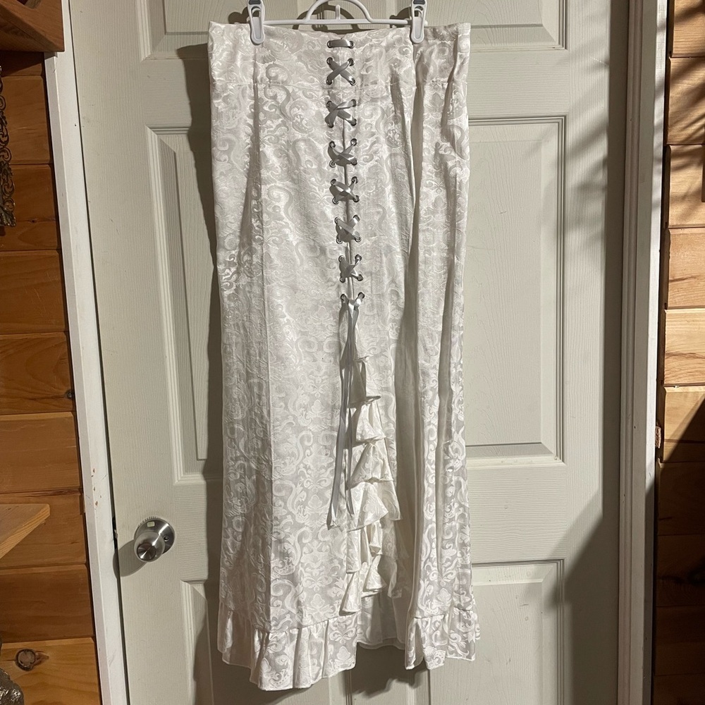 New beautiful white corset skirt